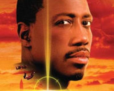 Download Drop Zone (1994) Dual Audio {Hindi-English} Esubs BluRay 480p [396MB] || 720p [914MB] || 1080p [2.0GB]