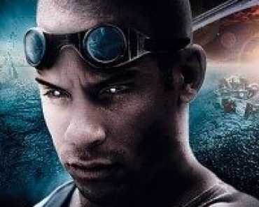 Download Pitch Black (2000) Dual Audio (Hindi-English) 480p [400MB] || 720p [1GB] || 1080p [2.3GB]