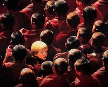 Download Little Buddha (1993) Dual Audio {Hindi-English} BluRay 480p [530MB] || 720p [1.3GB] || 1080p [3GB]